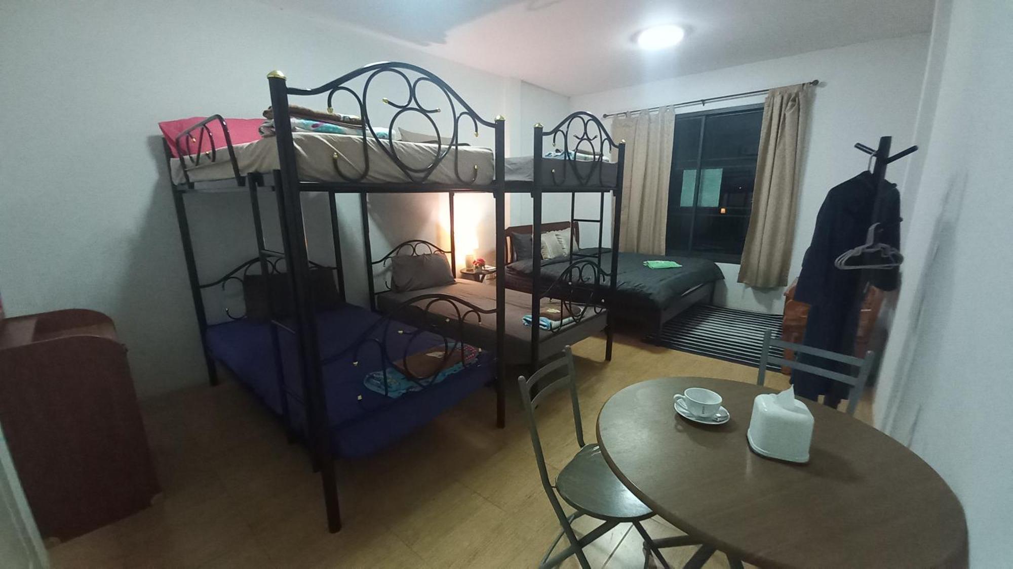 Amaretto Hostel Surat Thani Exterior photo