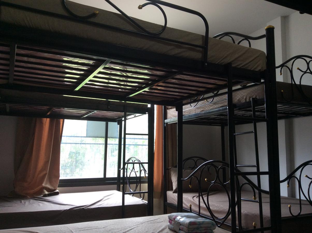 Amaretto Hostel Surat Thani Exterior photo